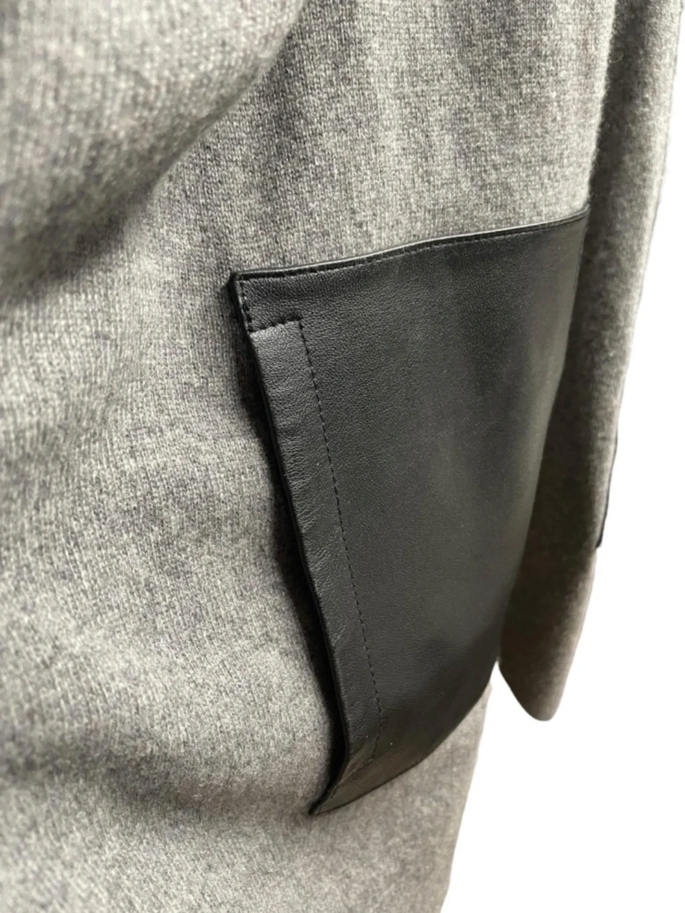 Eileen Fisher Cashmere Cardigan Sweater Large Grey Black Leather Pockets Luxe - Picture 7 of 12